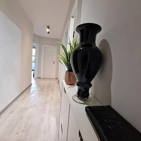 Marsselis Luxe Port Apartment